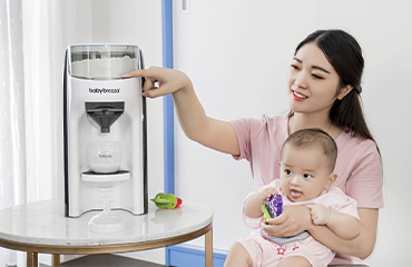 Real Moms Share Their Favorite Baby Feeding Hacks