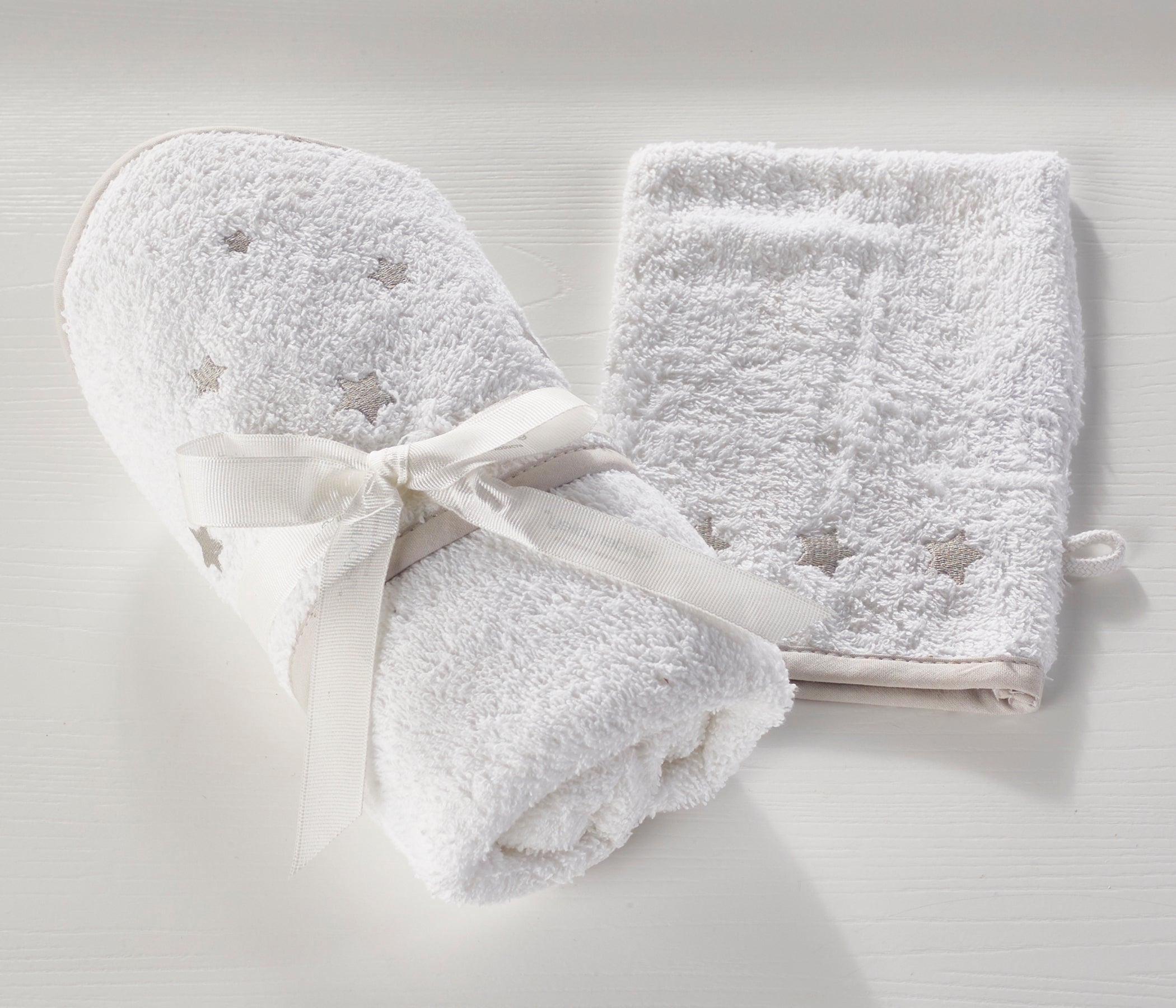 Kinder Valley Stars Print Hooded Towel and Wash Mitt Kinder Valley Yallatoys