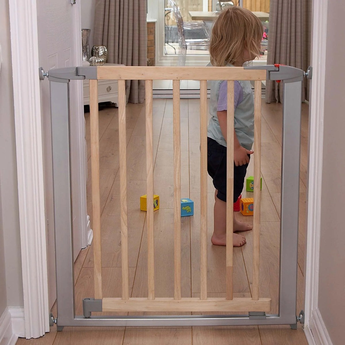 Clippasafe Swing Shut Extendable Gate 73-96cm Clippasafe Yallatoys