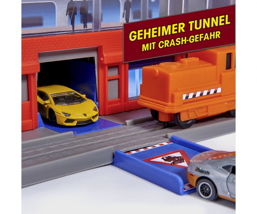 Buy Majorette Super City Motorized Model Railway Parking Garage Set for Die-cast Cars Toy | Yallatoys.com