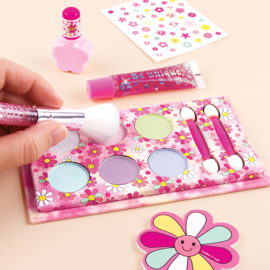 Buy Make It Real Blooming Beauty Cosmetic Set | Yallatoys.com