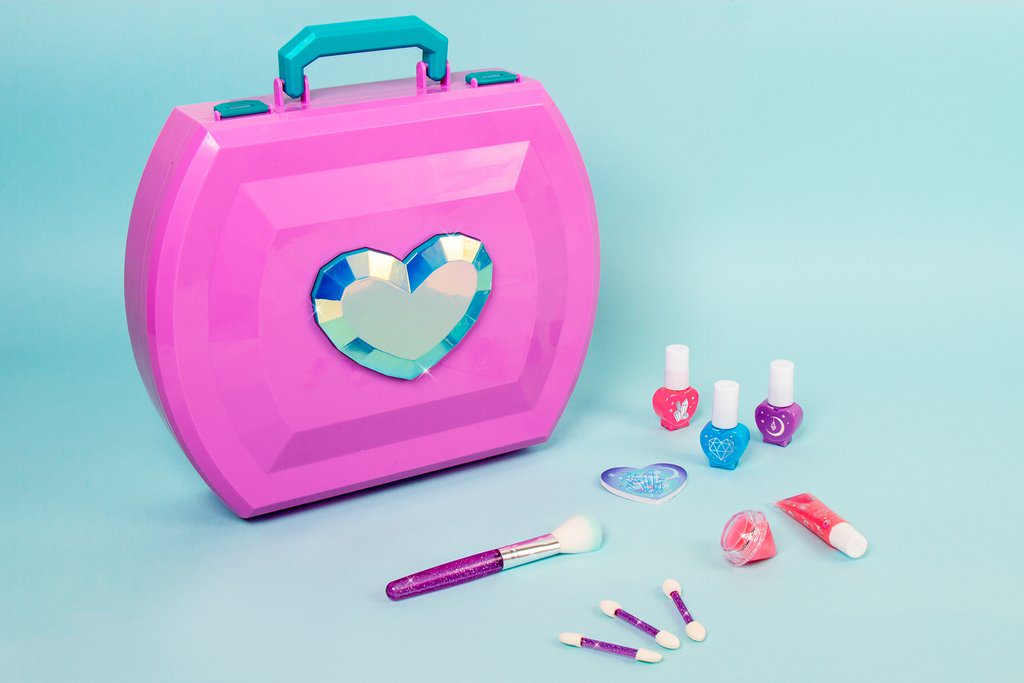 Buy Make It Real Light Up Cosmetic Studio | Yallatoys.com