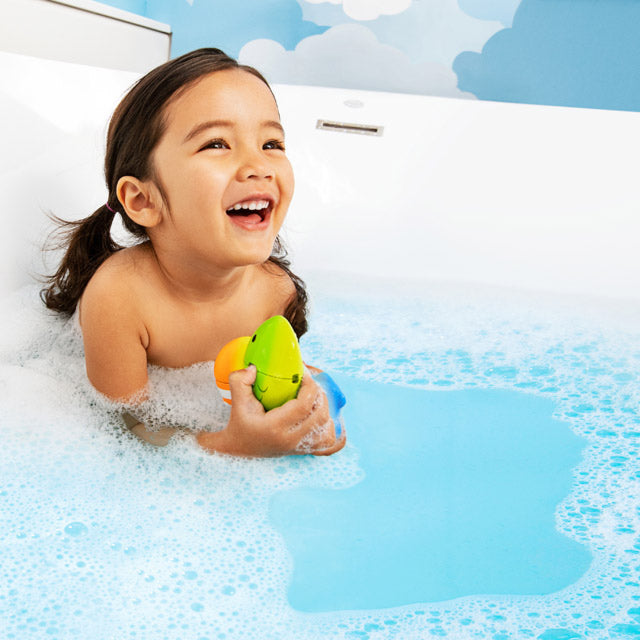 Munchkin Colour Magic  Colour Change Fish Bath Toys Munchkin Yallatoys