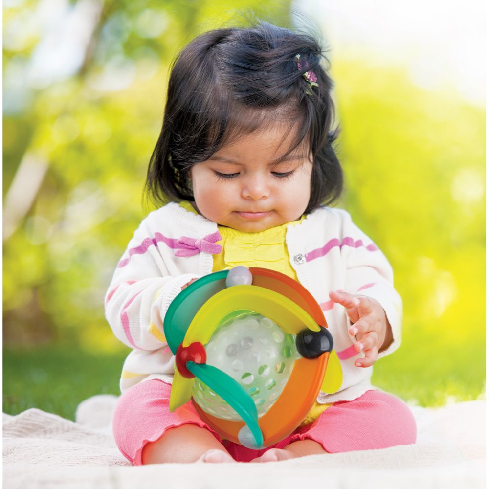 Buy Infantino Twinkle Light & Sound Ball | Yallatoys.com
