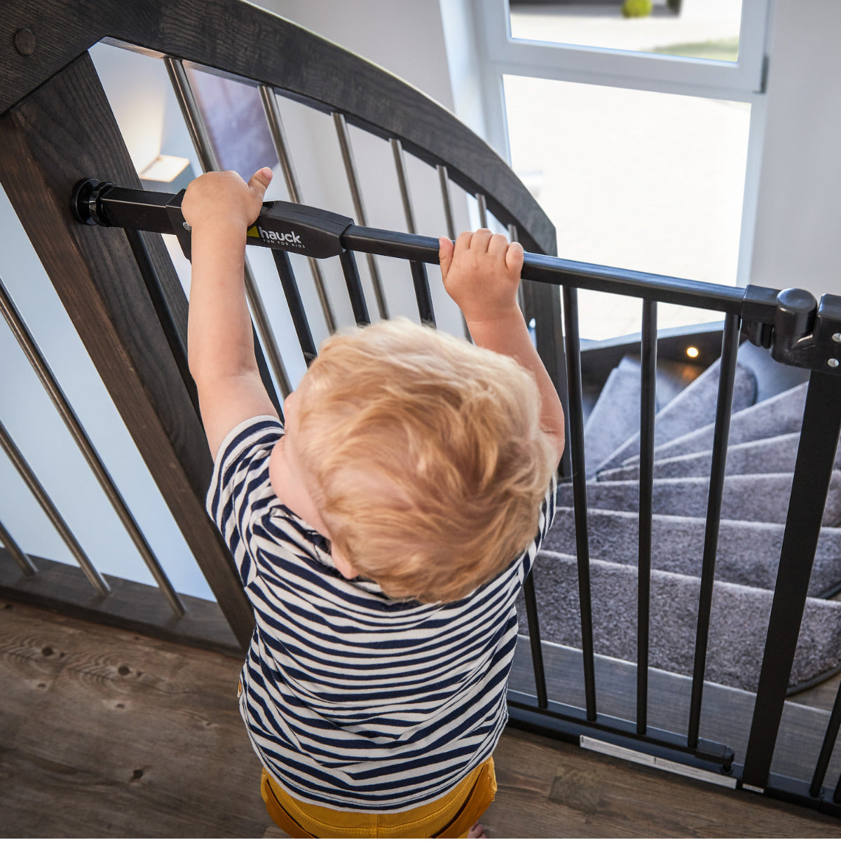Hauck Close N Stop Safety Gate Charcoal Hauck Yallatoys