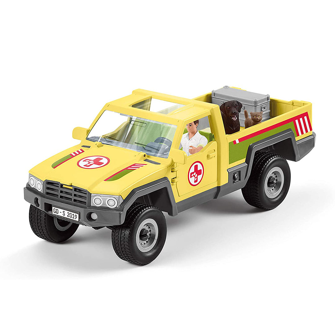 Buy Schleich Farm World Vet Visit to the Farm | Yallatoys.com