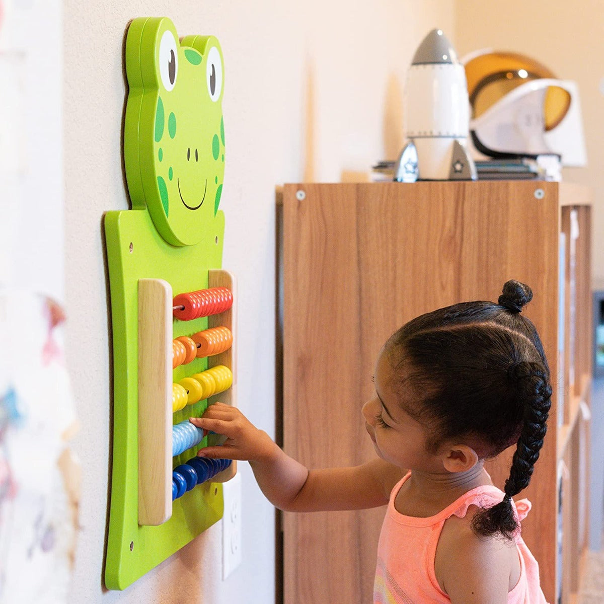 Buy Viga Wall Game Abacus Frog | Yallatoys.com