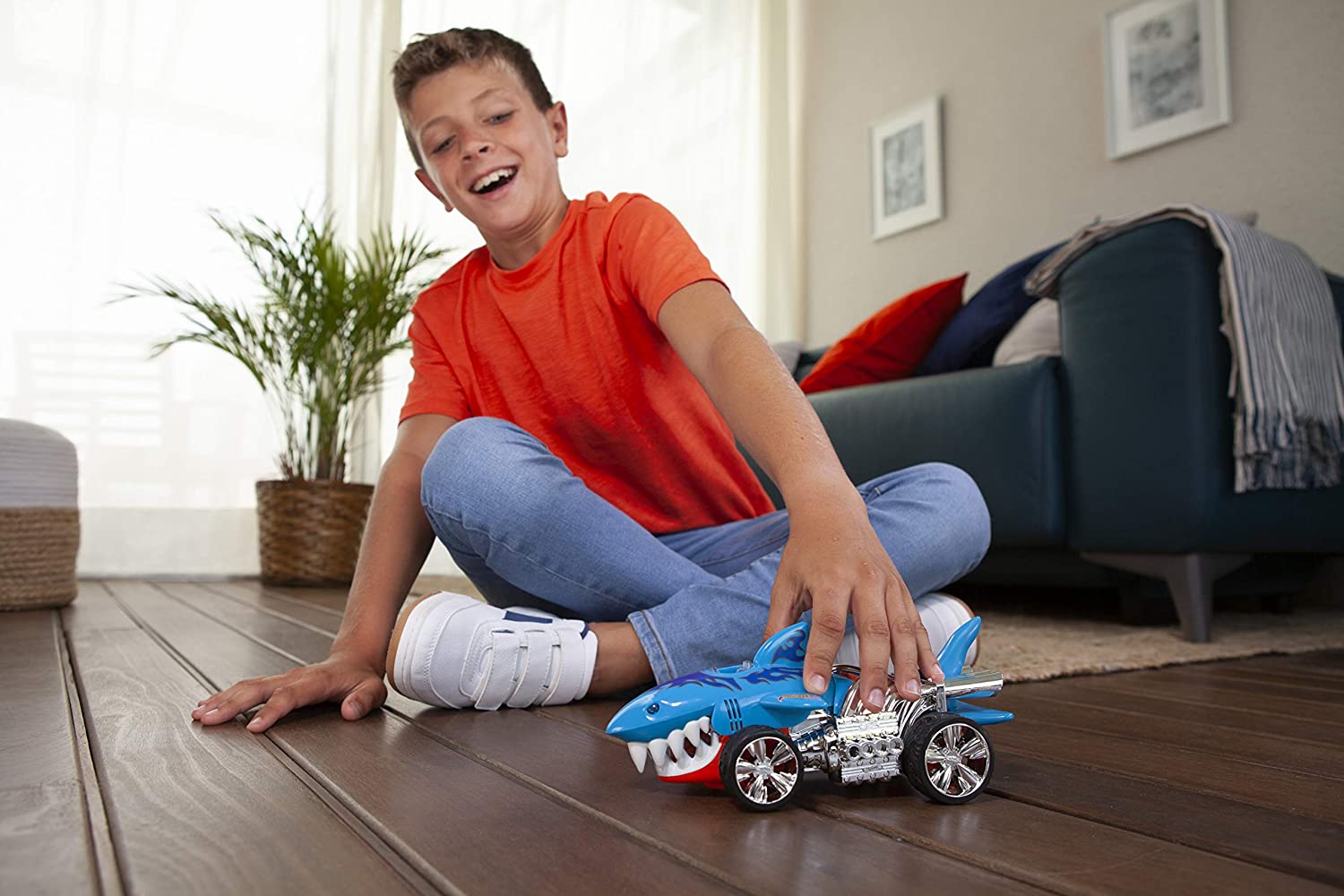 Buy Hotwheels L S Monster Act  Sharkruiser | Yallatoys.com