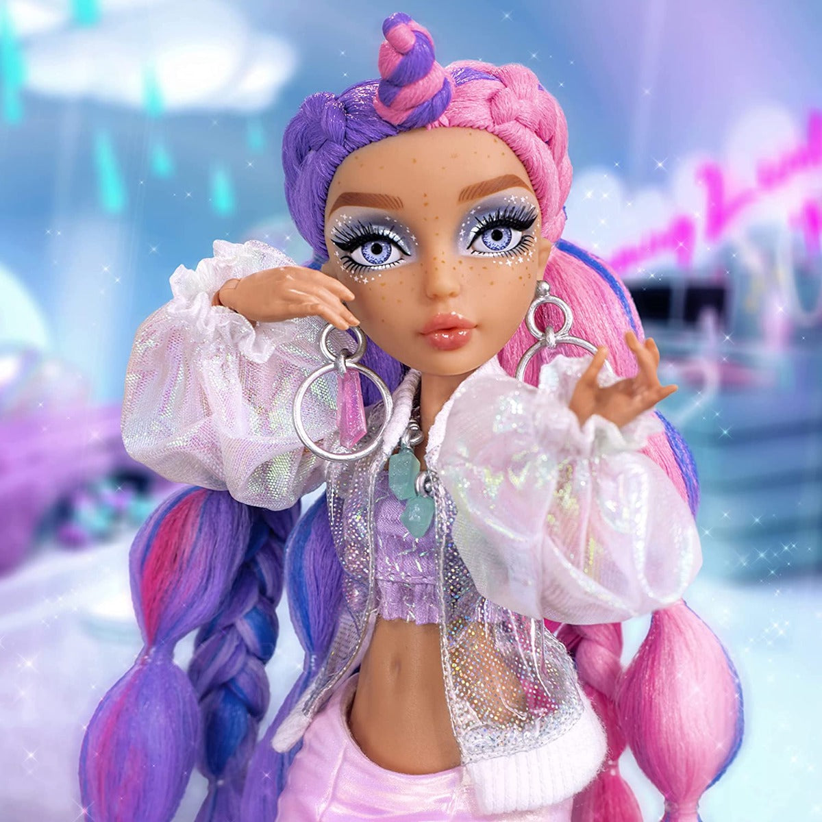 Buy Mermaze Mermaidz Color Change Kishiko Mermaid Fashion Doll with Designer Outfit & Accessories | Yallatoys.com