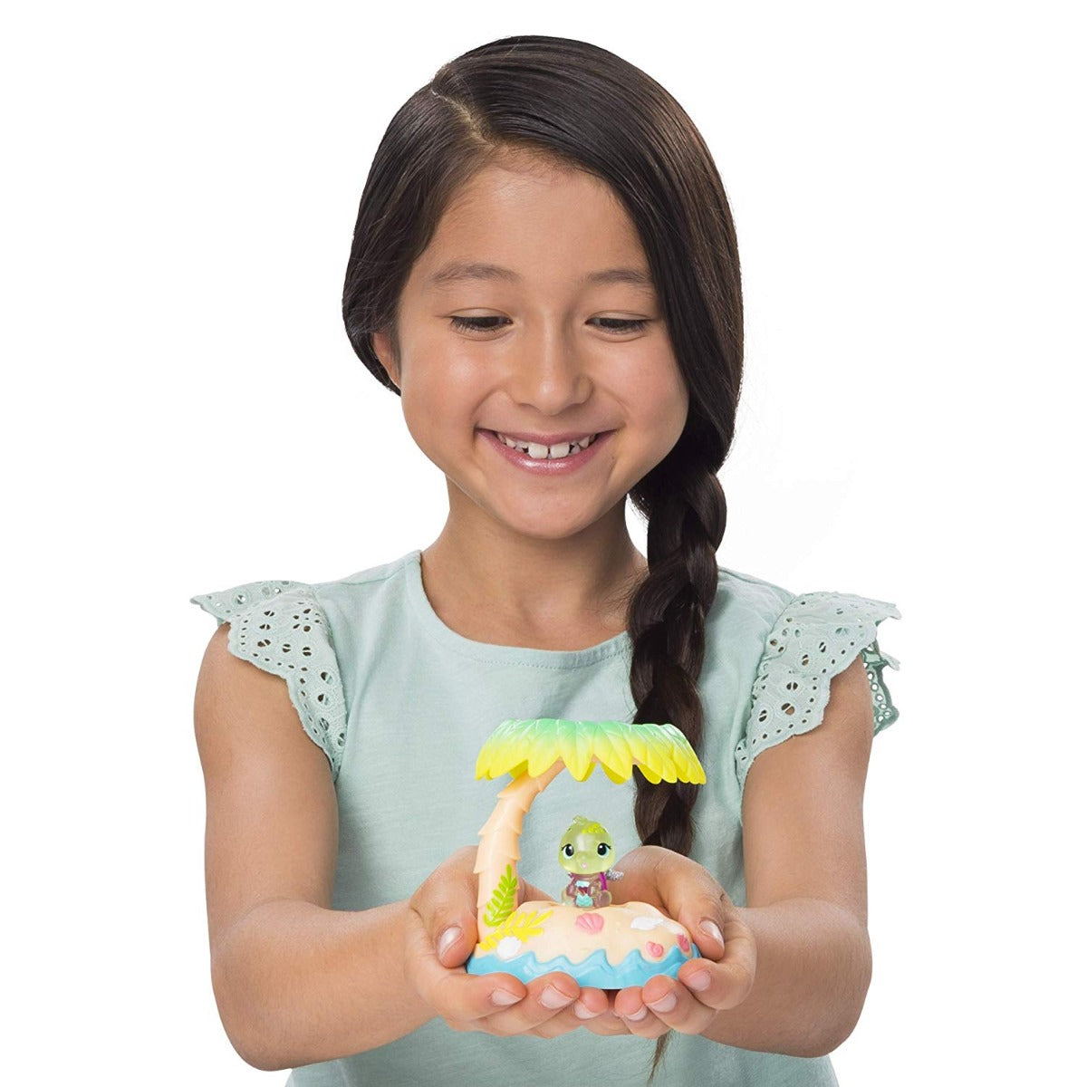 Buy Hatchimals Colleggtibles Light.Up Nest Beach | Yallatoys.com