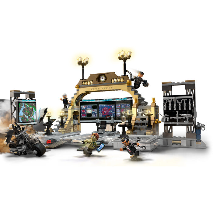 Buy Lego Marvel Batcave The Riddler Face-off 76183 | Yallatoys.com