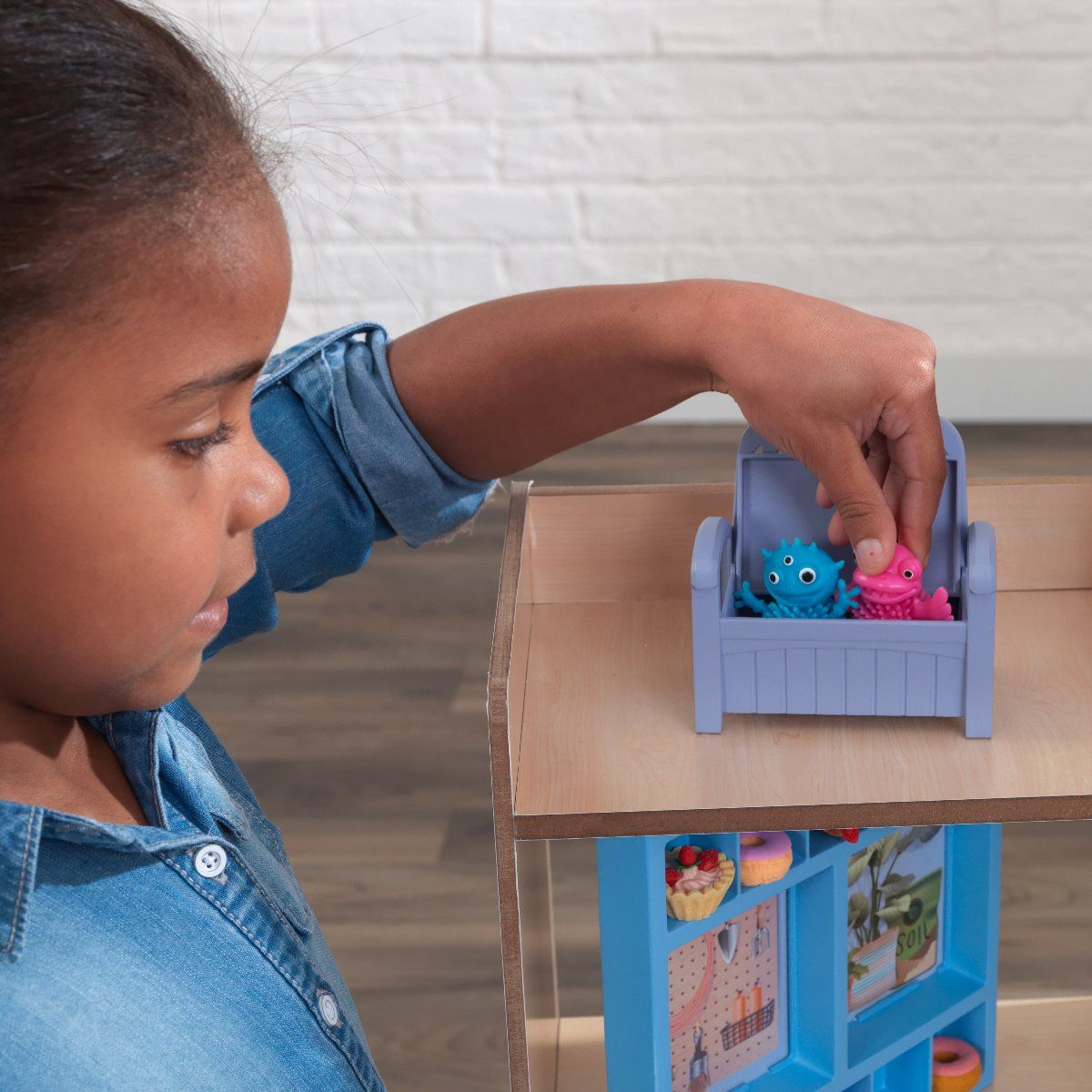 Buy Kidkraft Hazel Dollhouse | Yallatoys.com