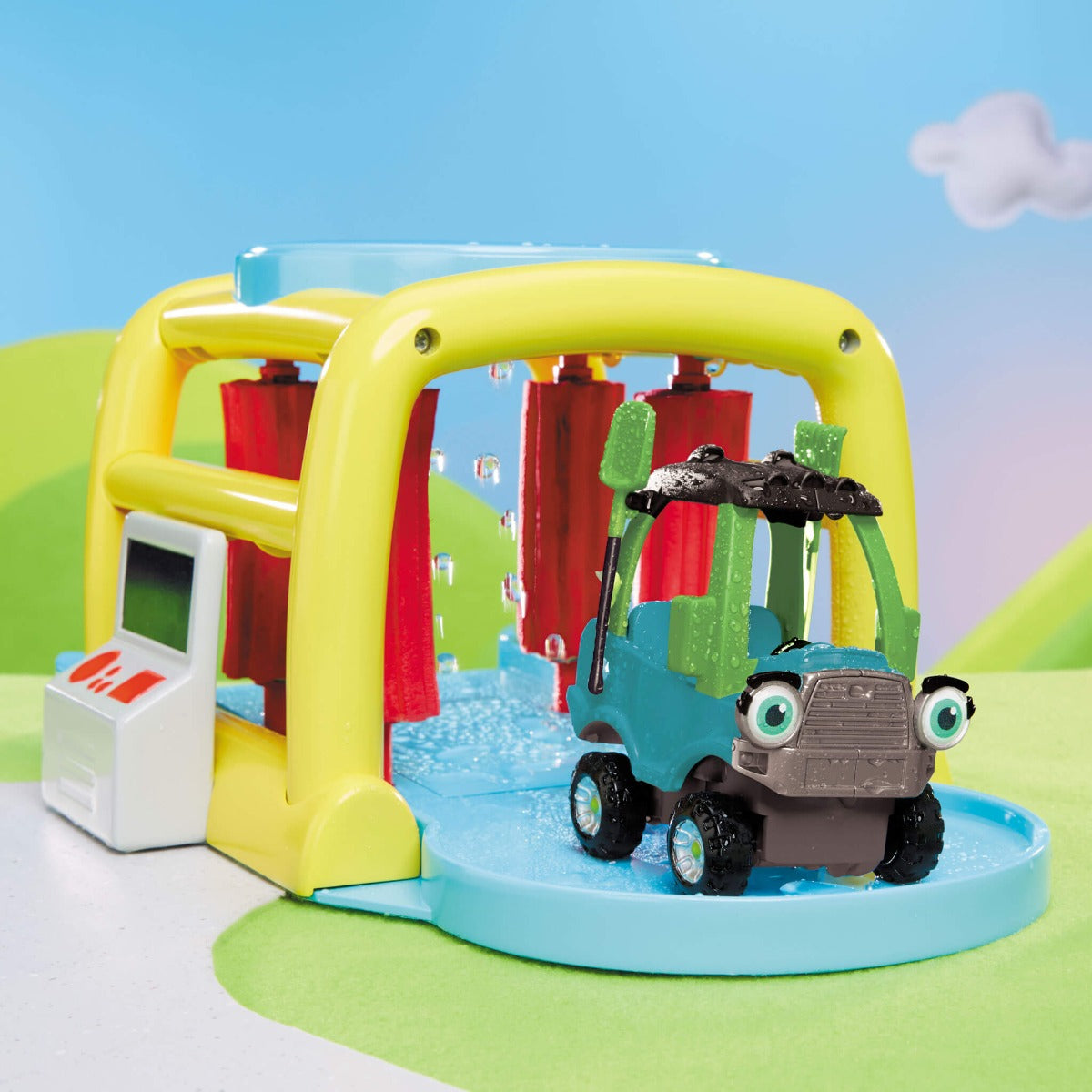 Buy Little Tikes Lets Go Cozy Coupe Color Change Carwash with Push and Play Vehicle | Yallatoys.com