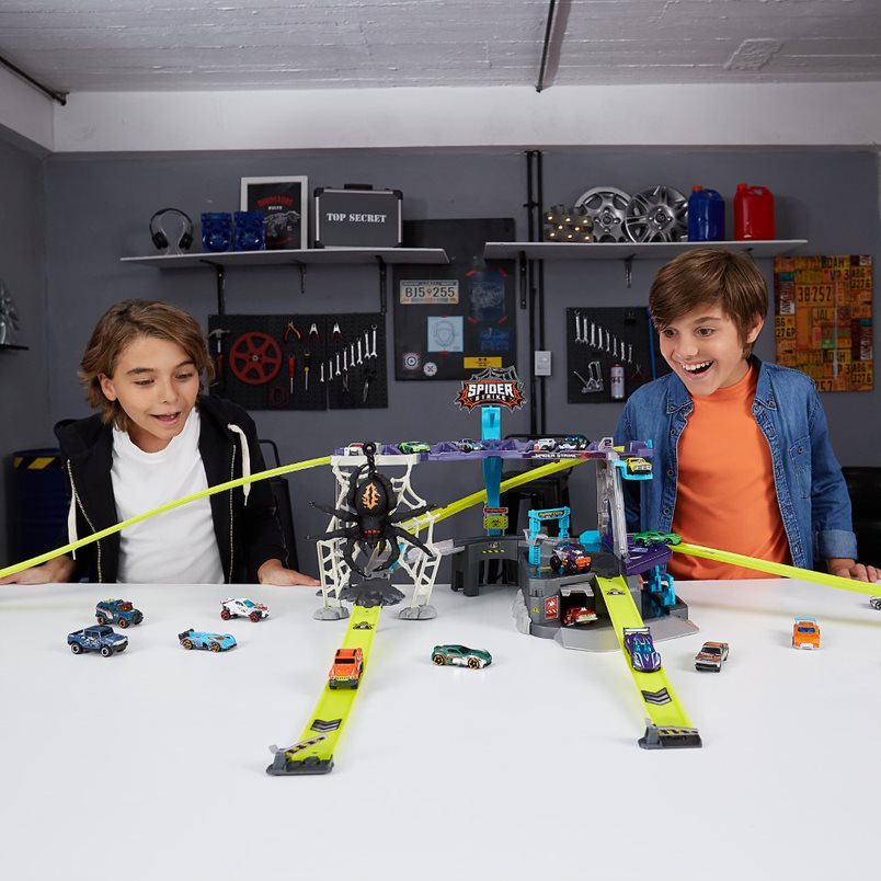 Buy Metal Machines Playset Series 1 Spider Strike | Yallatoys.com