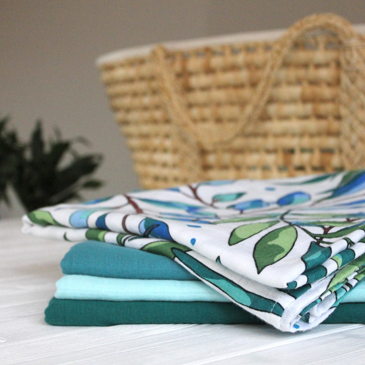 Tommy Lise Muslin Swaddle Dancing Shrub 120X120Cm Tommy Lise Yallatoys