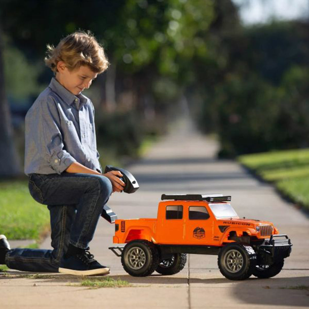 Buy Maisto Remote Control Jeep Gladiator 28Inch | Yallatoys.com