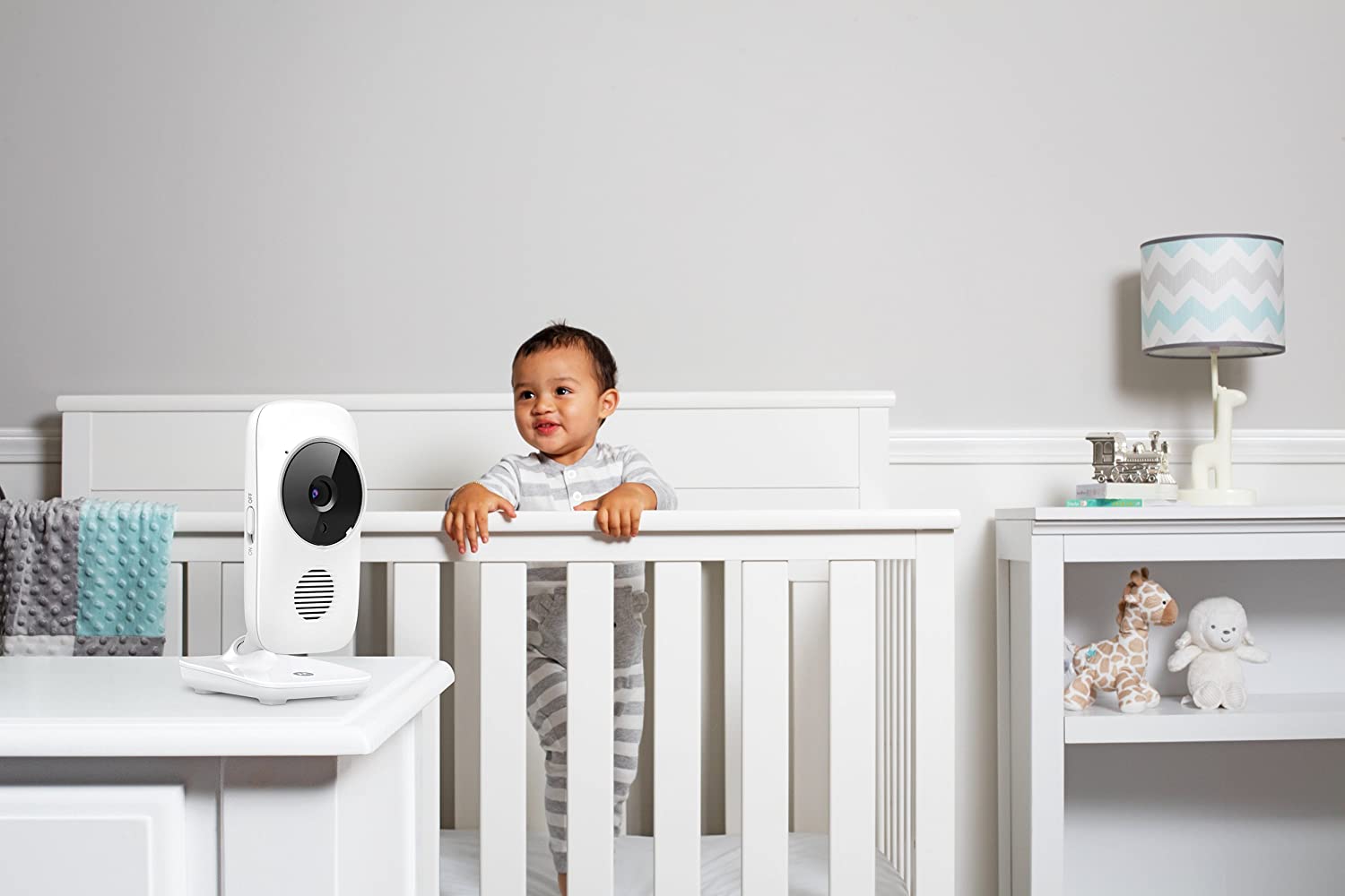 MOTOROLA 2.8 VIDEO BABYMONITOR Motorola Yallatoys