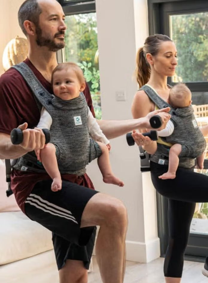 حامل الطفل Carifit+ باللون الرمادي البارد