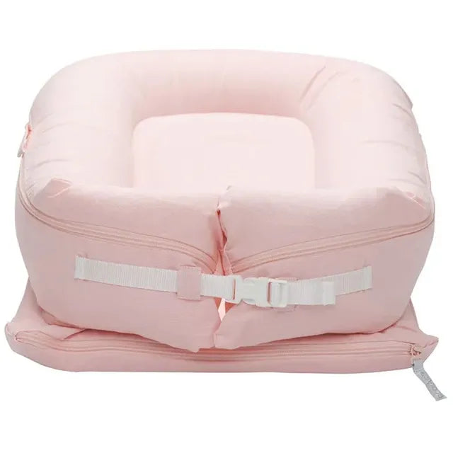 Dockatot Deluxe+ Pod Blossom Chambray