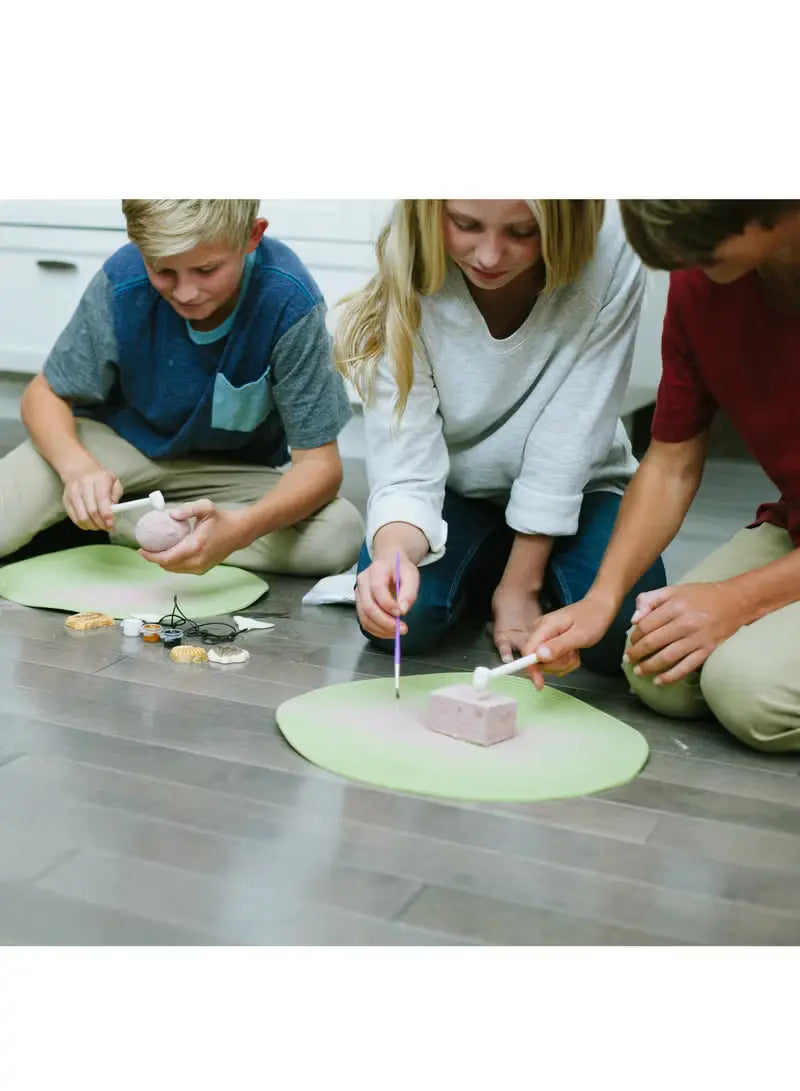 4M Kidzlabs Dig & Glow Shark Tooth Fossils 4M Yallatoys