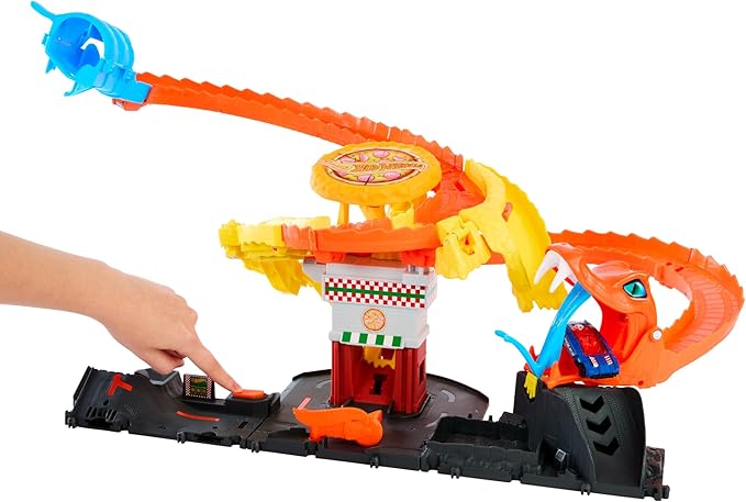 Hot Wheels city playset kid