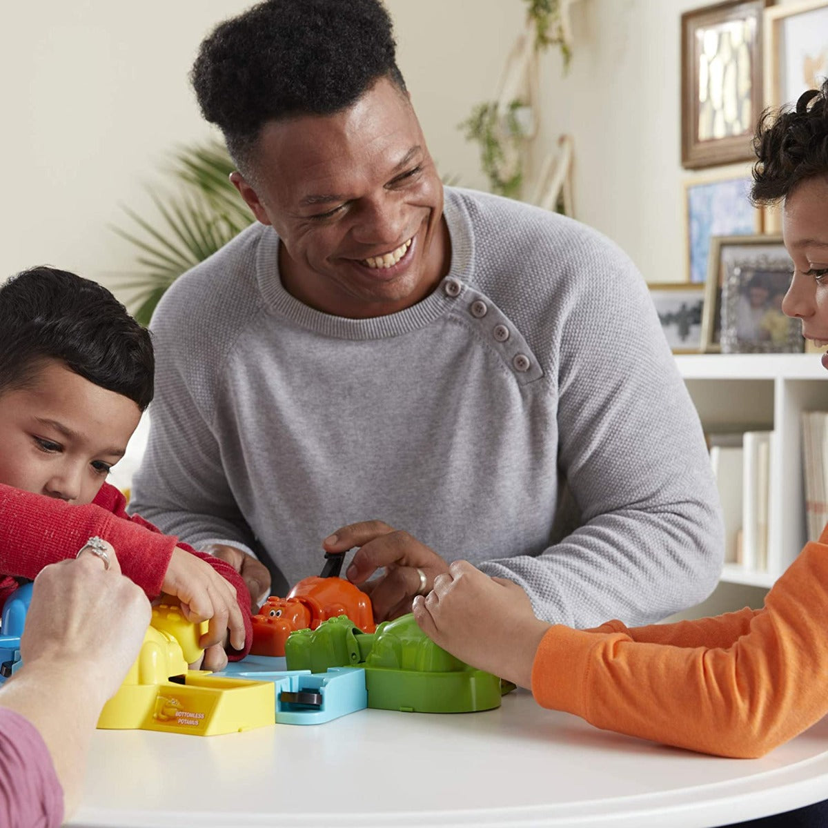 Hungry Hungry Hippos Feeding Game