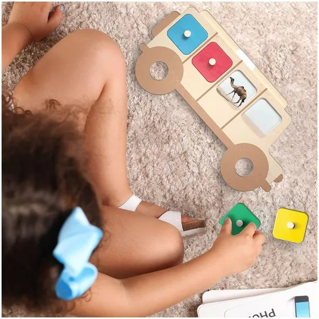 Interactive Animal Illustration and Card Layout
