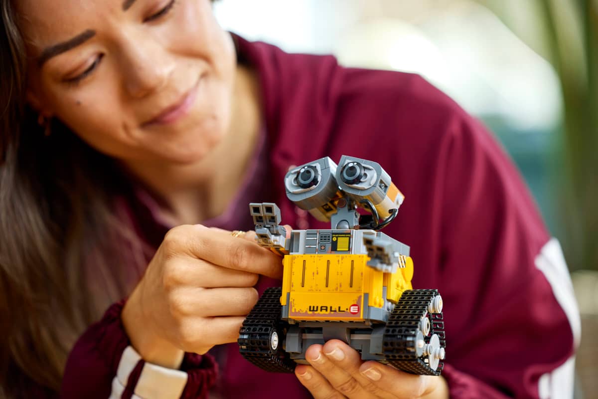 ليغو ديزني بيكسار 43279 WALL-E و EVE 811 قطعة