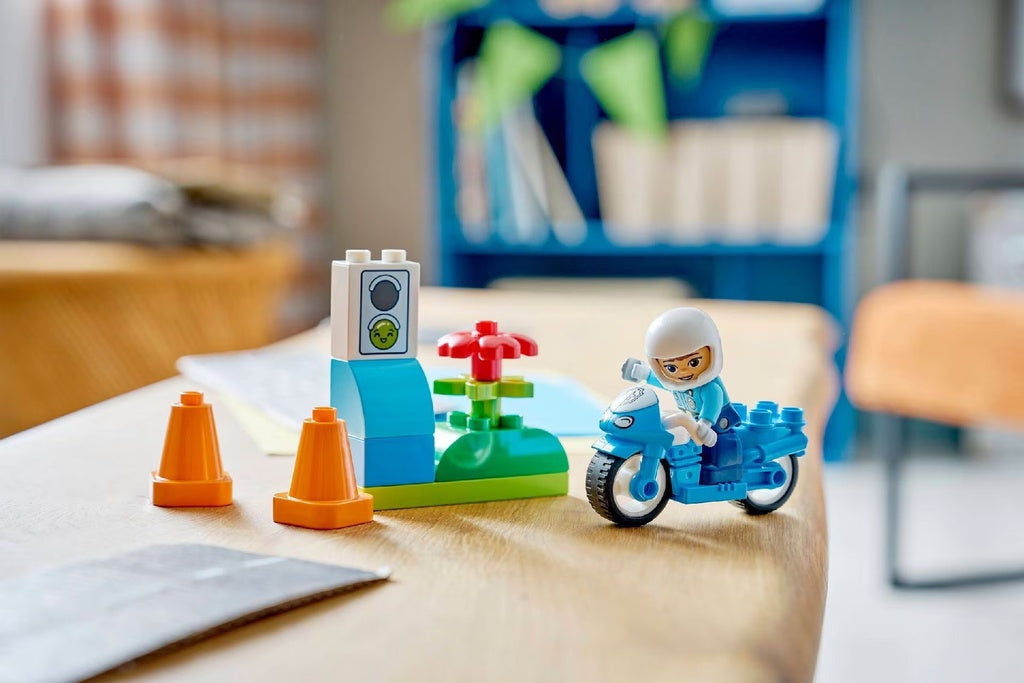 Lego Duplo 10471 Blue Police Motorcycle