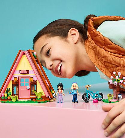 Lego Friends 42682 Nature Glamping Cabin 295Pcs