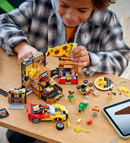 Lego 60496 City Pizza Delivery Experience with Vehicles