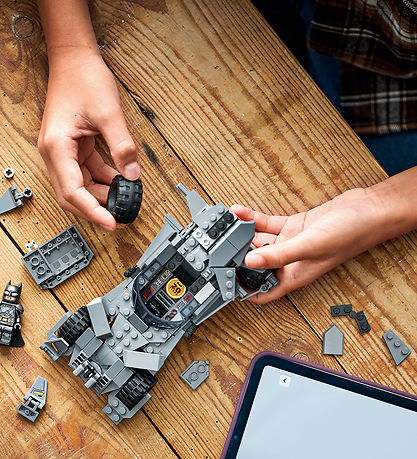 Lego Batman 76331 Batman Vs Superman Batmobile 220Pcs