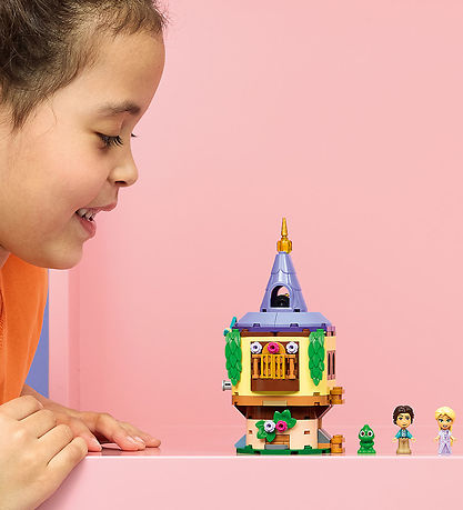 Lego Disney Princess 43294 Rapunzel's Mini Tower Close