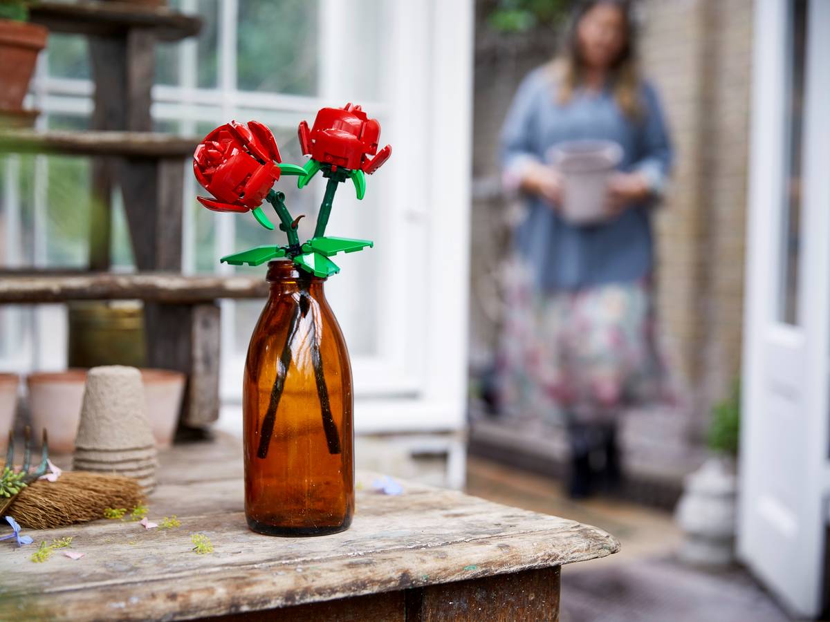Lego Botanicals 40460 Roses Final