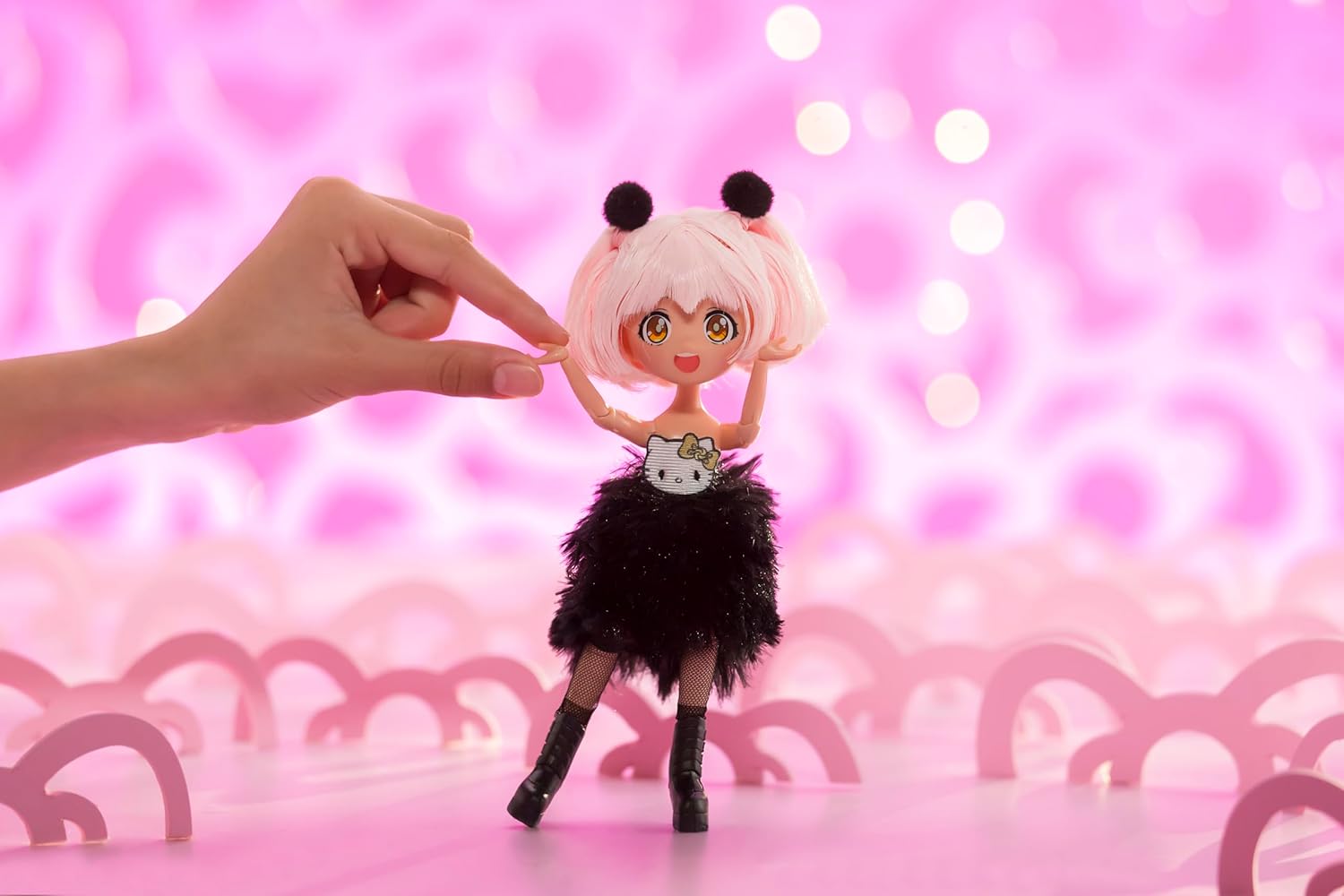 Manga Doll Hello Kitty Golden Diva Japanese Fashion Doll 19cm with Fashionable Looks Manga Dolls Yallatoys