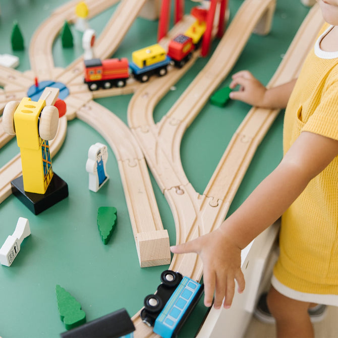 Melissa & Doug Classic Railway Set