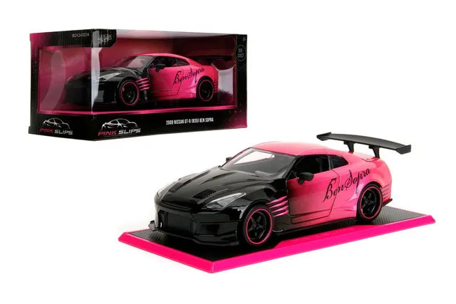Metal R35 collector car