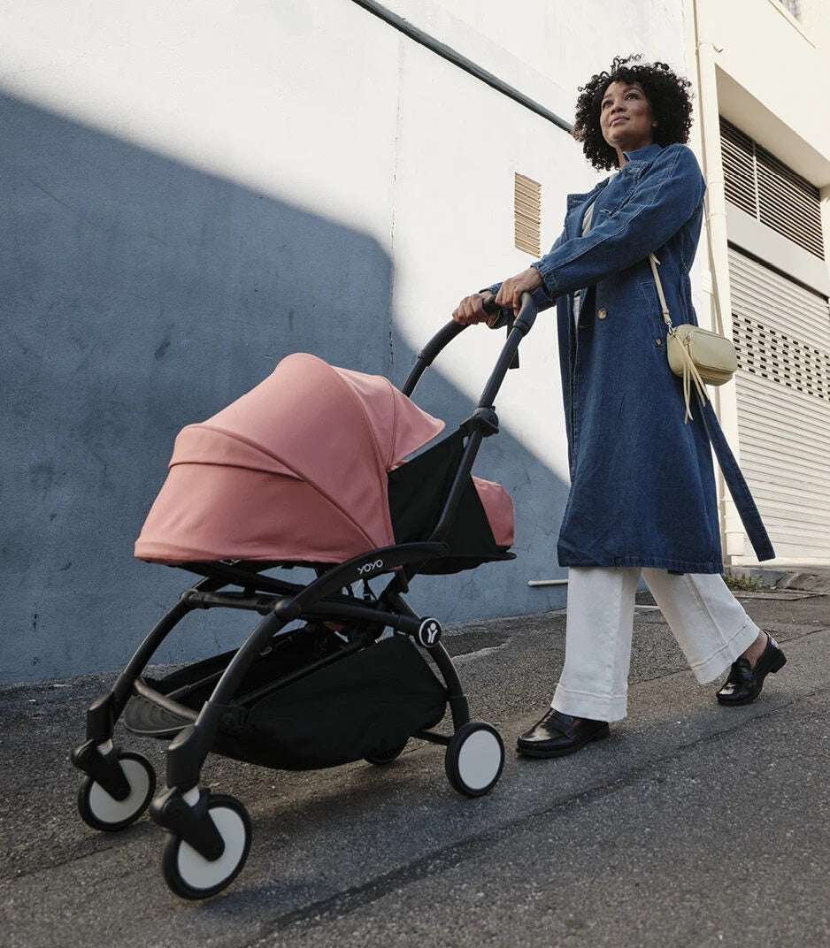 Stokke YOYO³ Frame Black With Newborn Pack Ginger