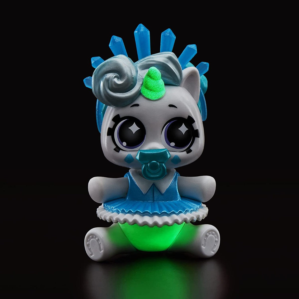 Series 6 unicorn collectible toy