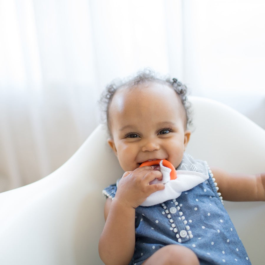 Buy Dr.Browns Bandana Bib With Teether  Gray Arrows  Orange Teether | Yallatoys.com