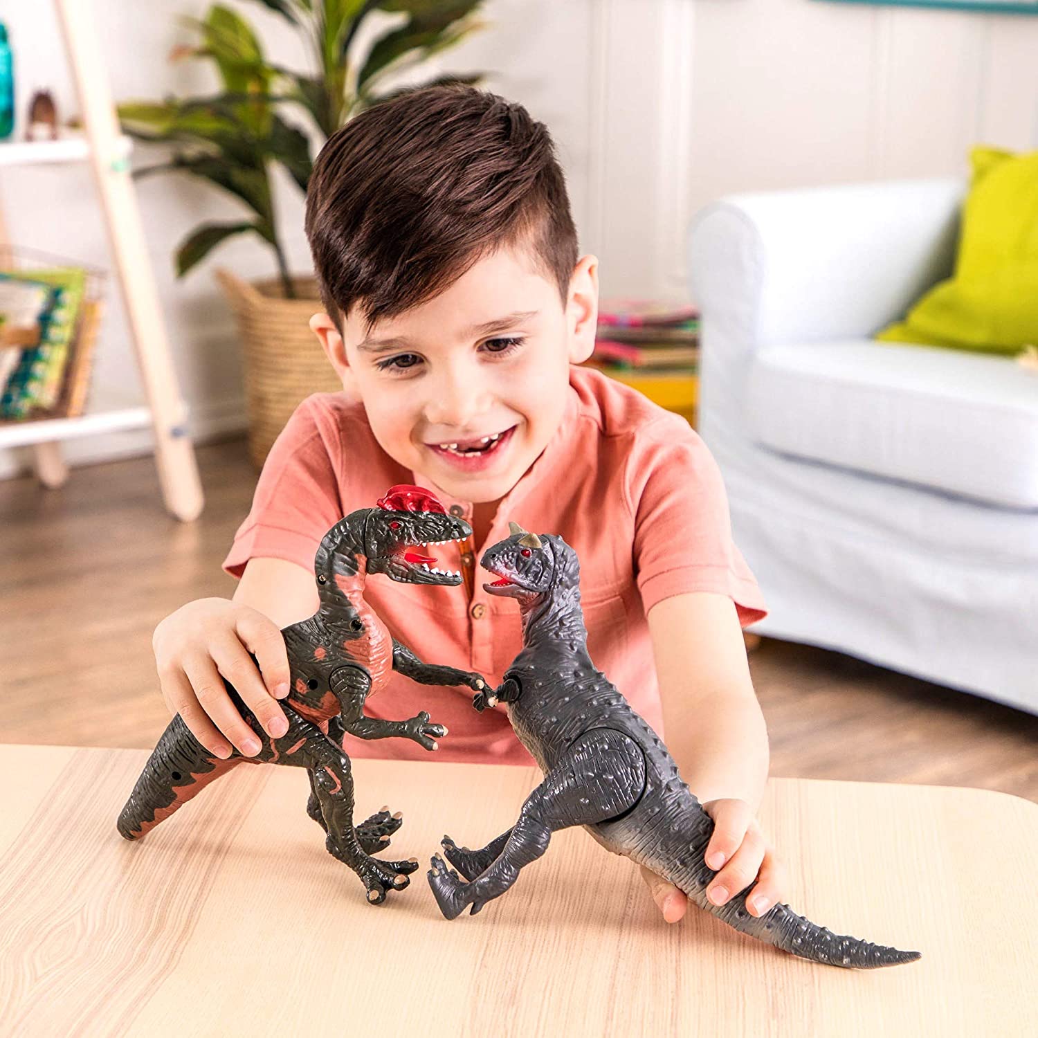 Buy Electronic Dilophosaurus | Yallatoys.com