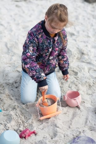 Buy Scrunch Bucket Coral | Yallatoys.com