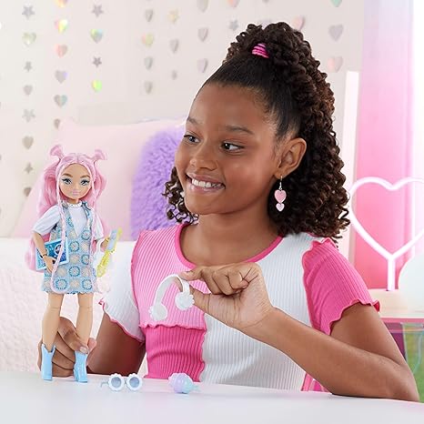 Buy Barbie Dream Besties Doll and Accessories | Yallatoys.com