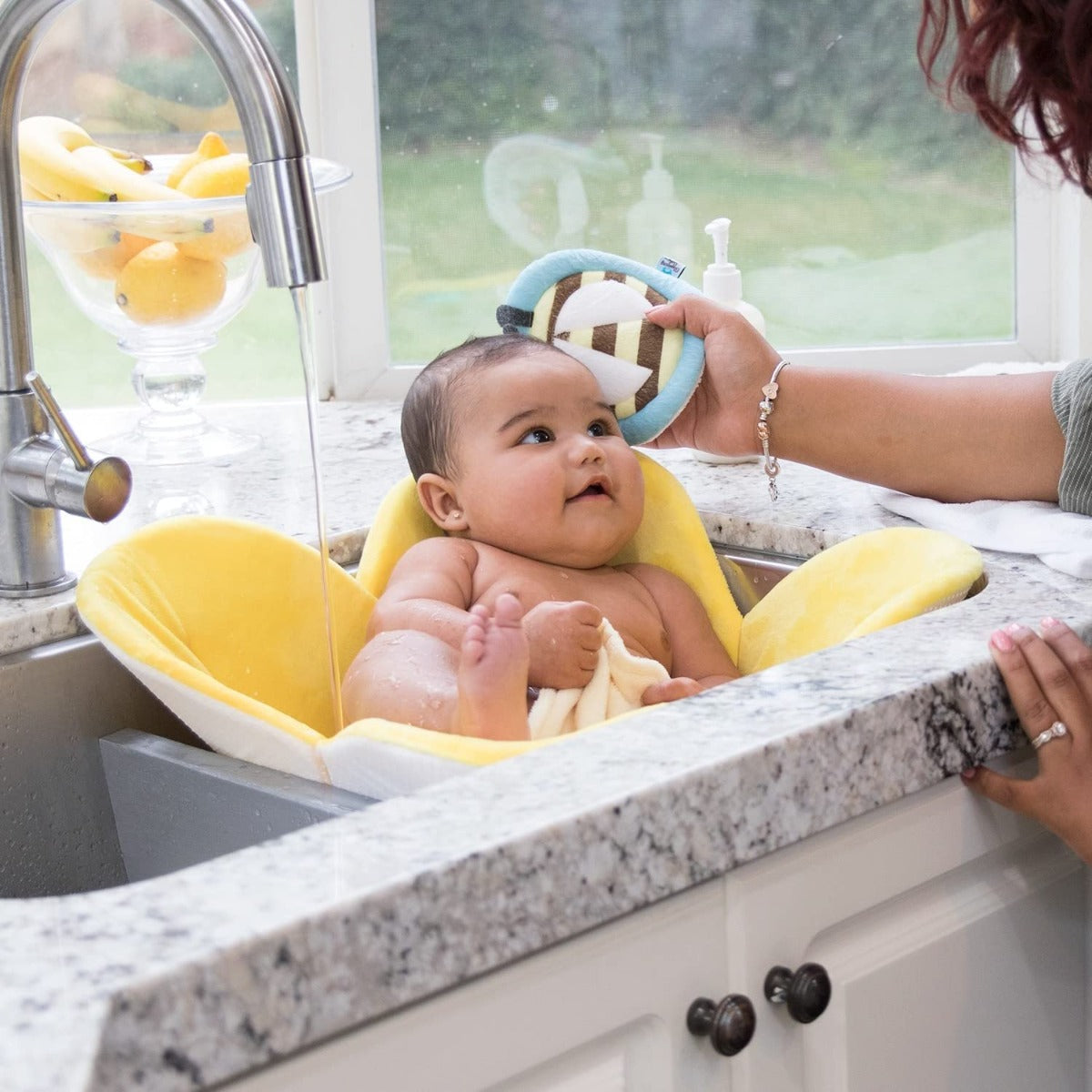Blooming Bath Scrubbie Baby Washcloth Bee Blooming Bath Yallatoys