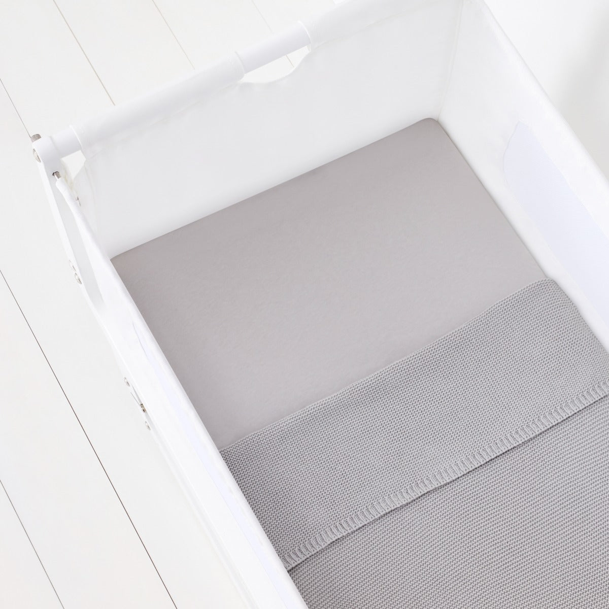 Snuz 3 Piece Crib Bedding Set â€“ Grey Snuz Yallatoys