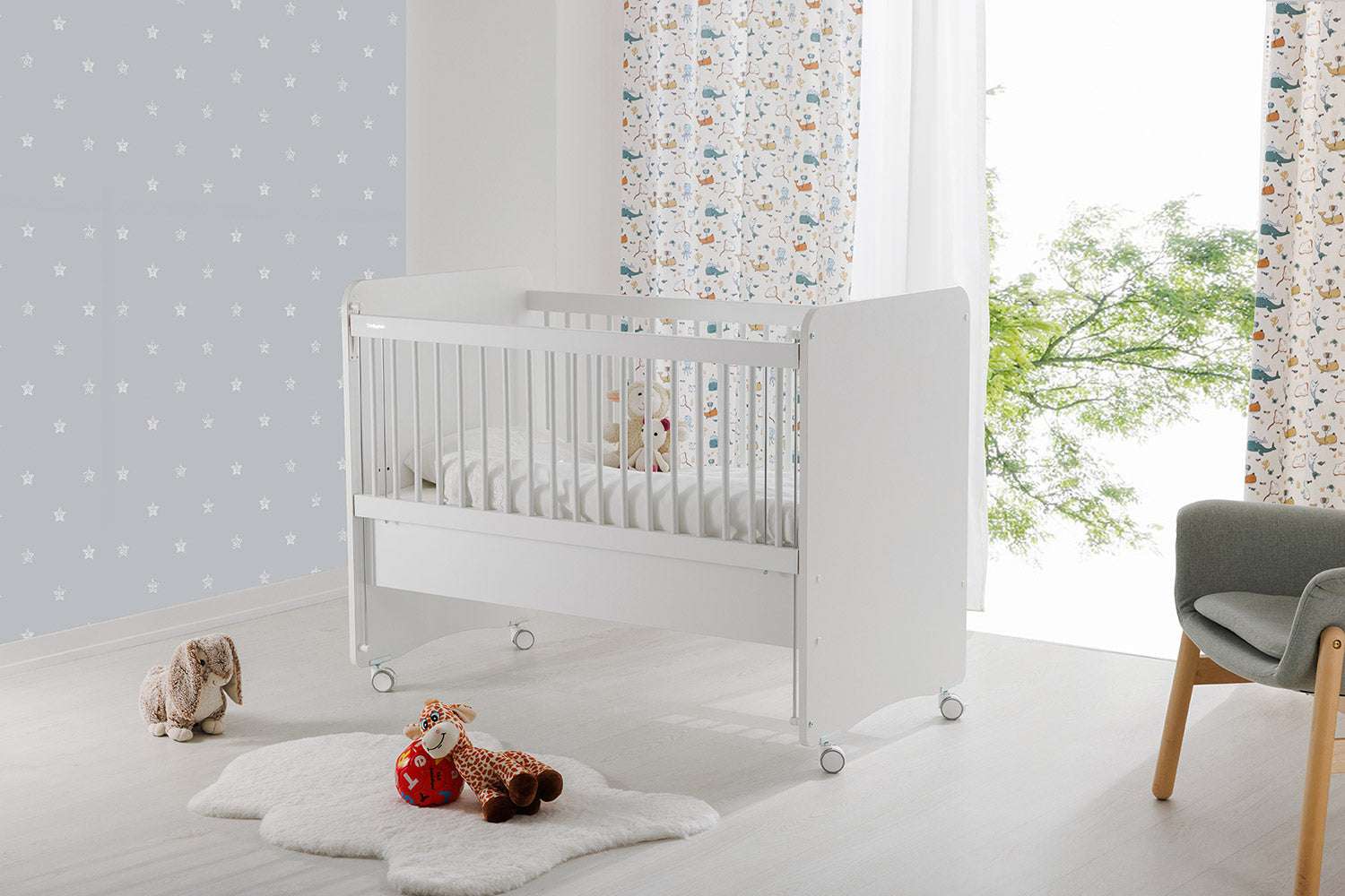 Babywhen Mother Side Crib with wheels White