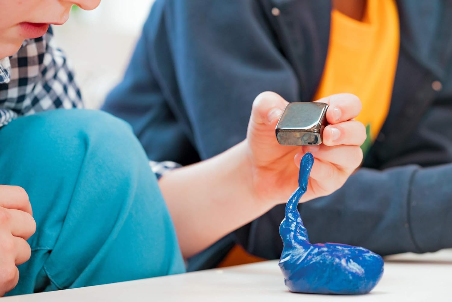 Buy Crazy Aarons Magnetic Tidal Wave Thinking Putty | Yallatoys.com