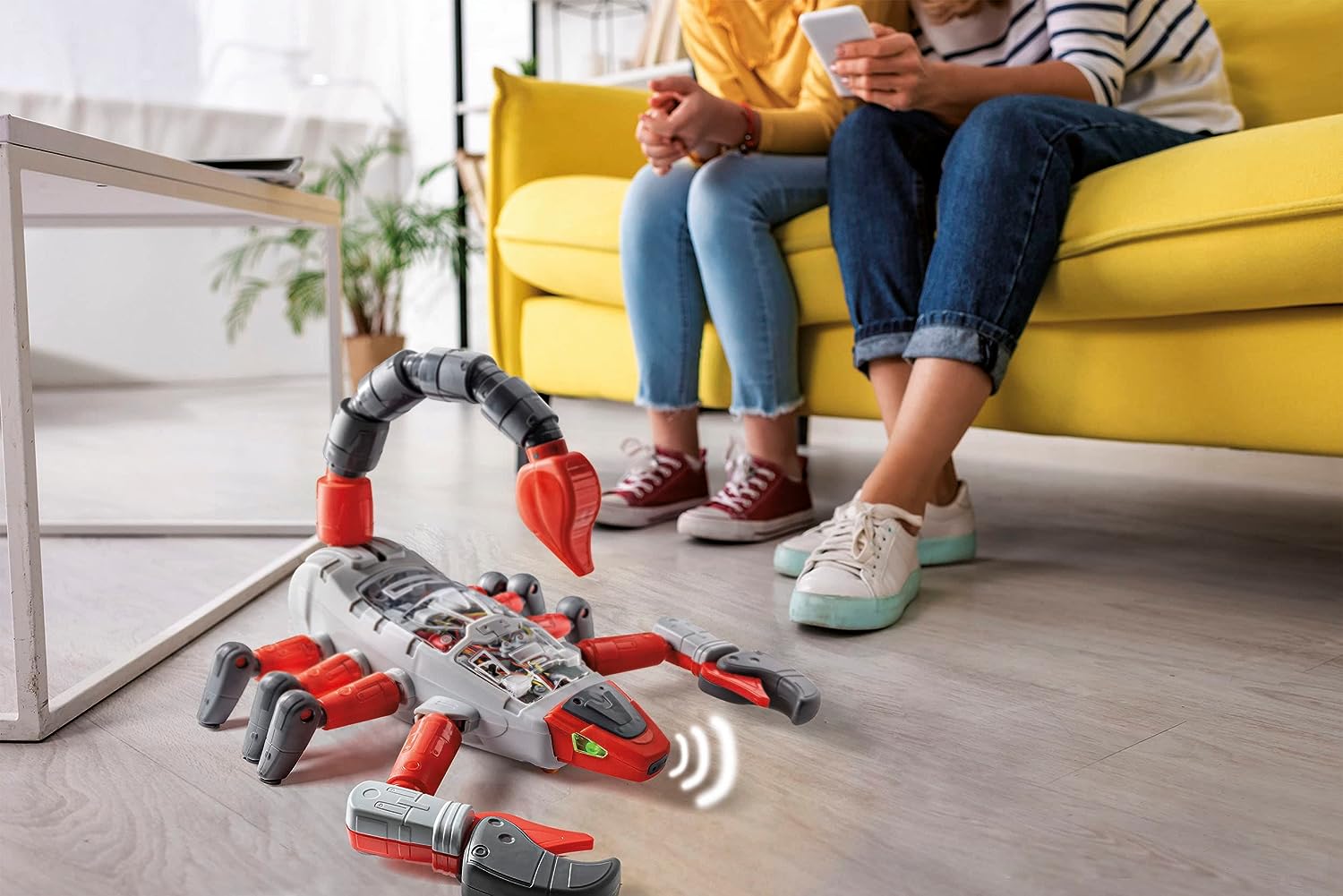 Buy Clementoni Science and Play Robotics Scorpion Robot | Yallatoys.com