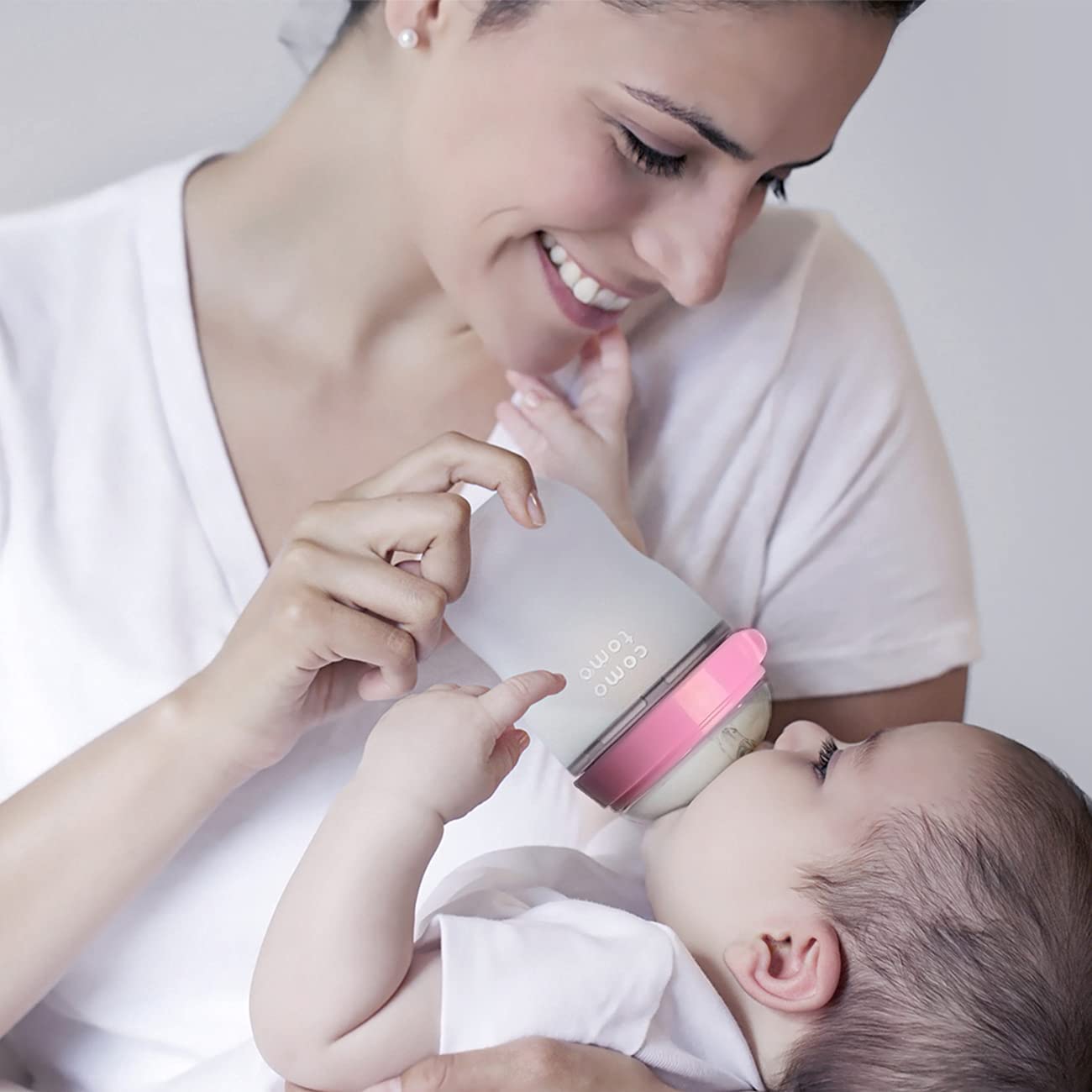 Comotomo  Natural Feel Baby Bottle Single Pack  Pink & White  150 Ml Comotomo Yallatoys