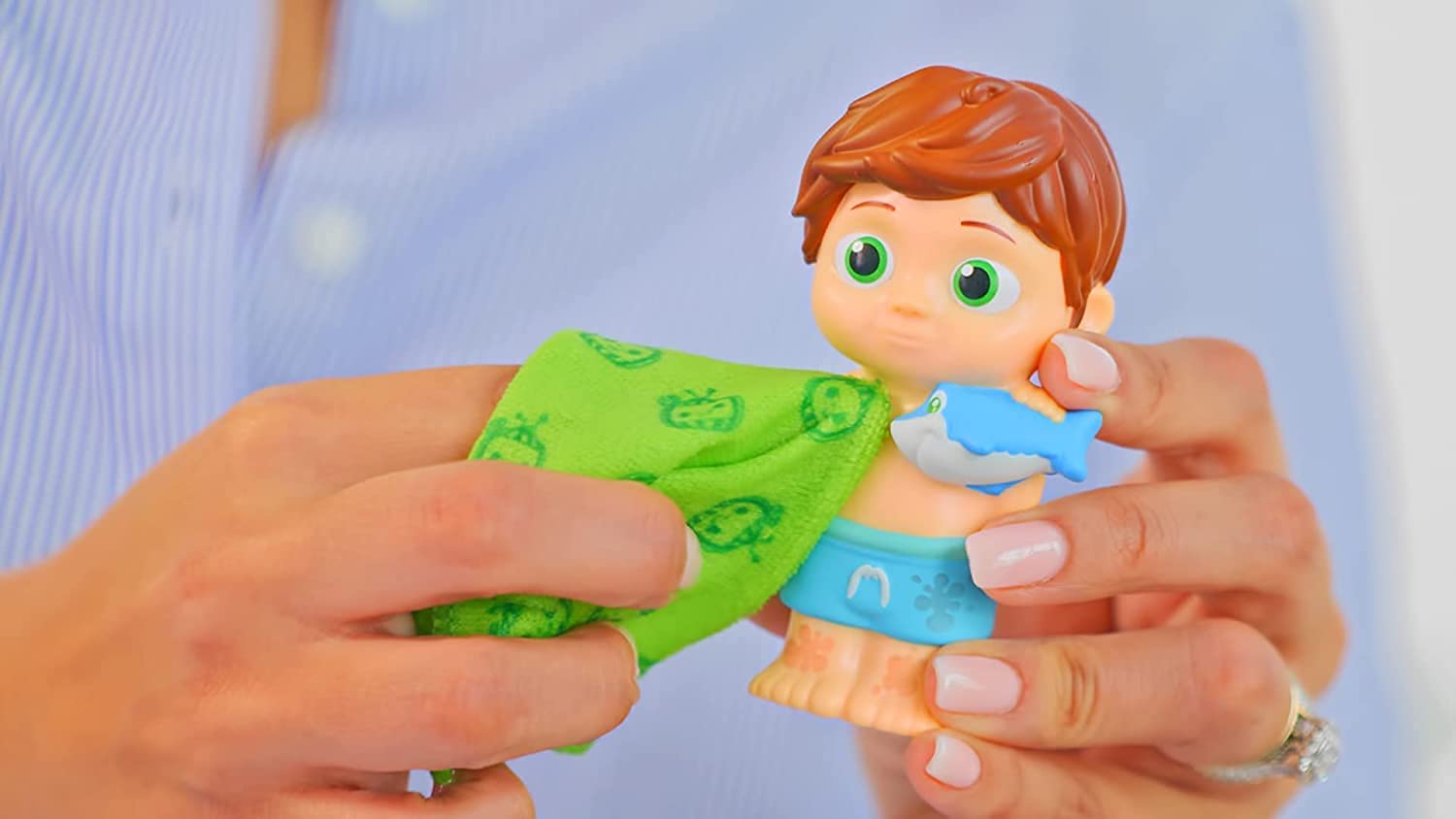 Buy Cocomelon Musical Bathtime Playset Plays Clips of The Bath Song | Yallatoys.com